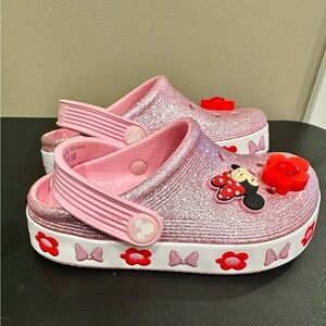 Disney Minnie Mouse Pink Sparkle Crocs.  Kids. 10